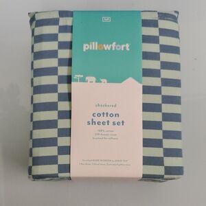 Pillowfort Checkered Cotton Sheet Set - Blue and White